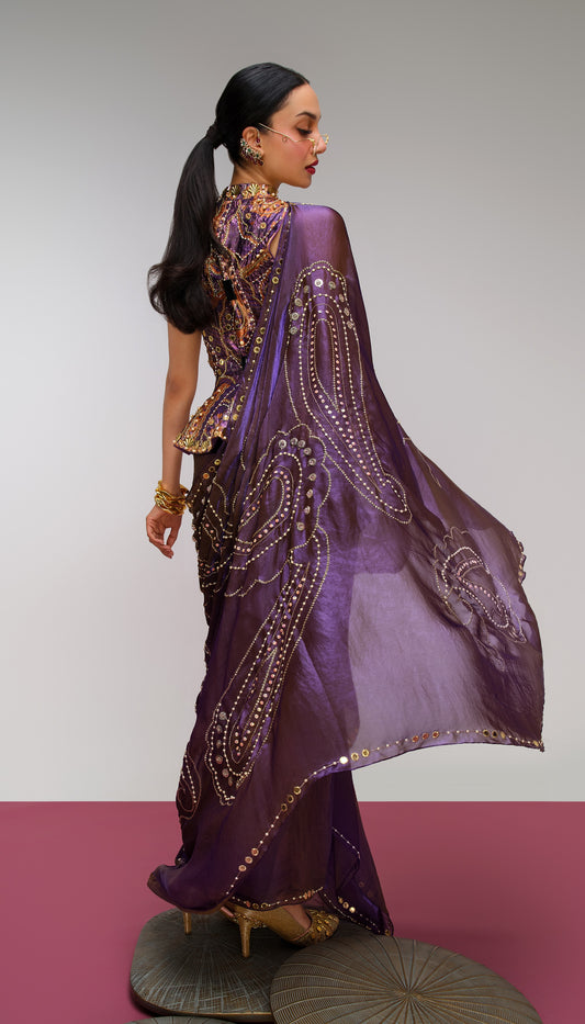 VINTAGE POWER MOVES - Saree Set