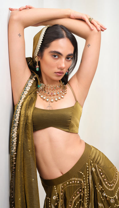 GILDED REVERIE