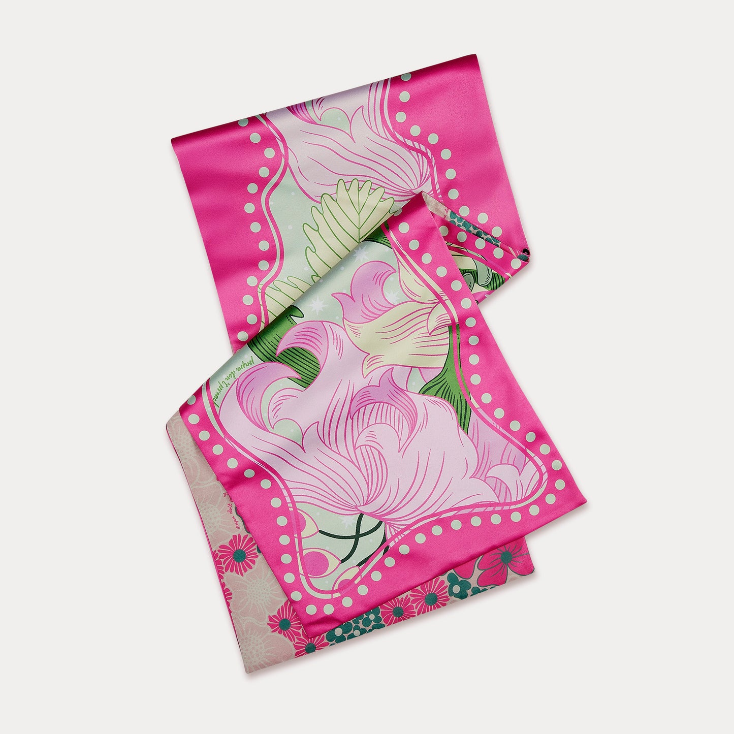 Berry in Bloom Table Runner