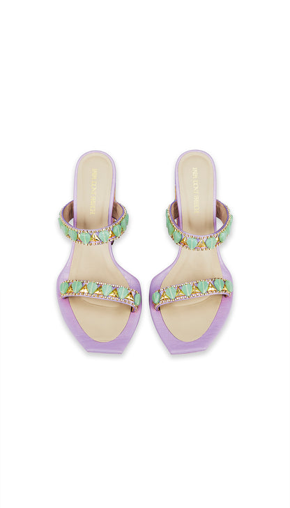 Crown Jewel : Block heels