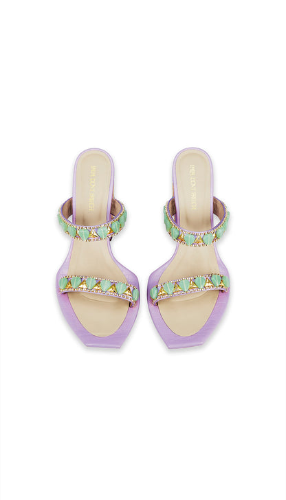 Crown Jewel : Block heels