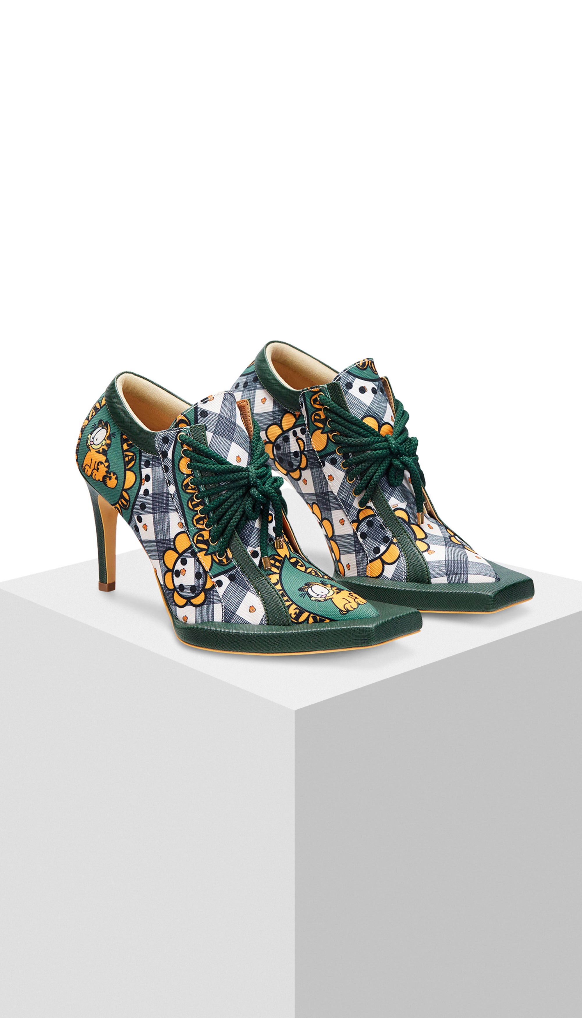 Buy Latest Collection of Designer Shoes for Women online 2024