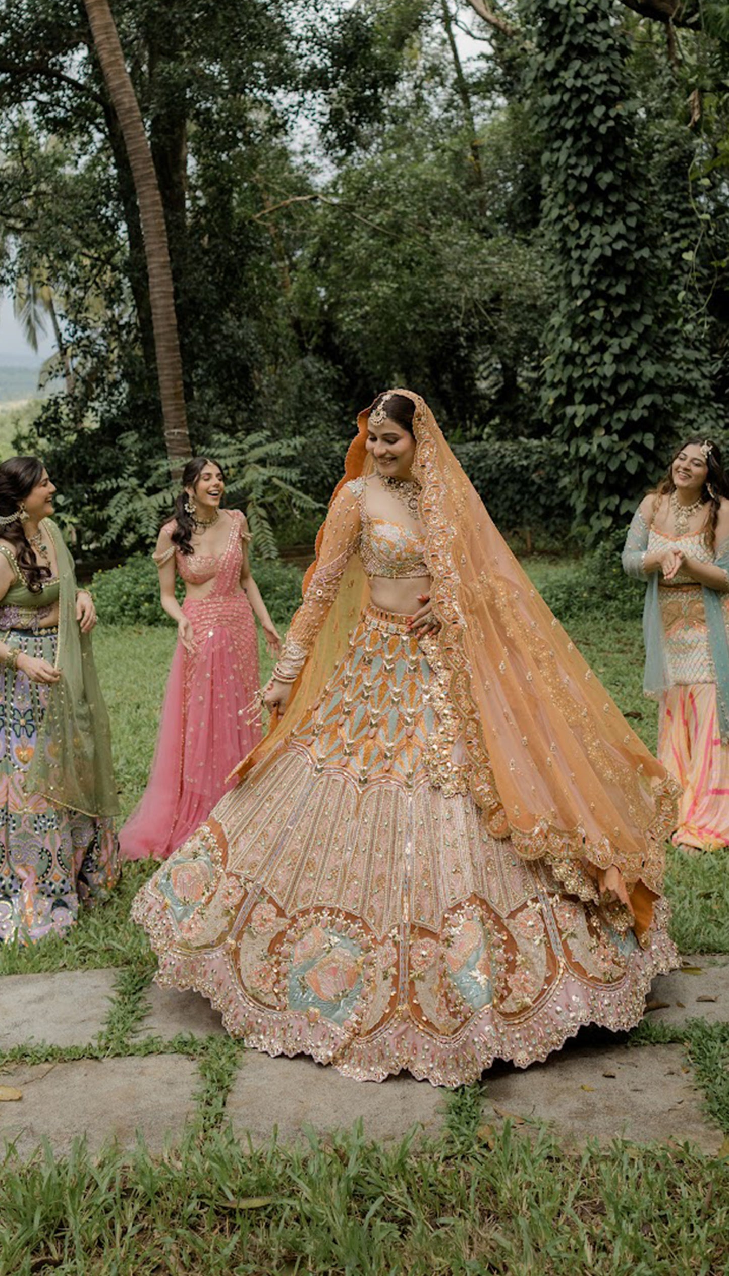 Cinnamon glow - Full Lehenga Set