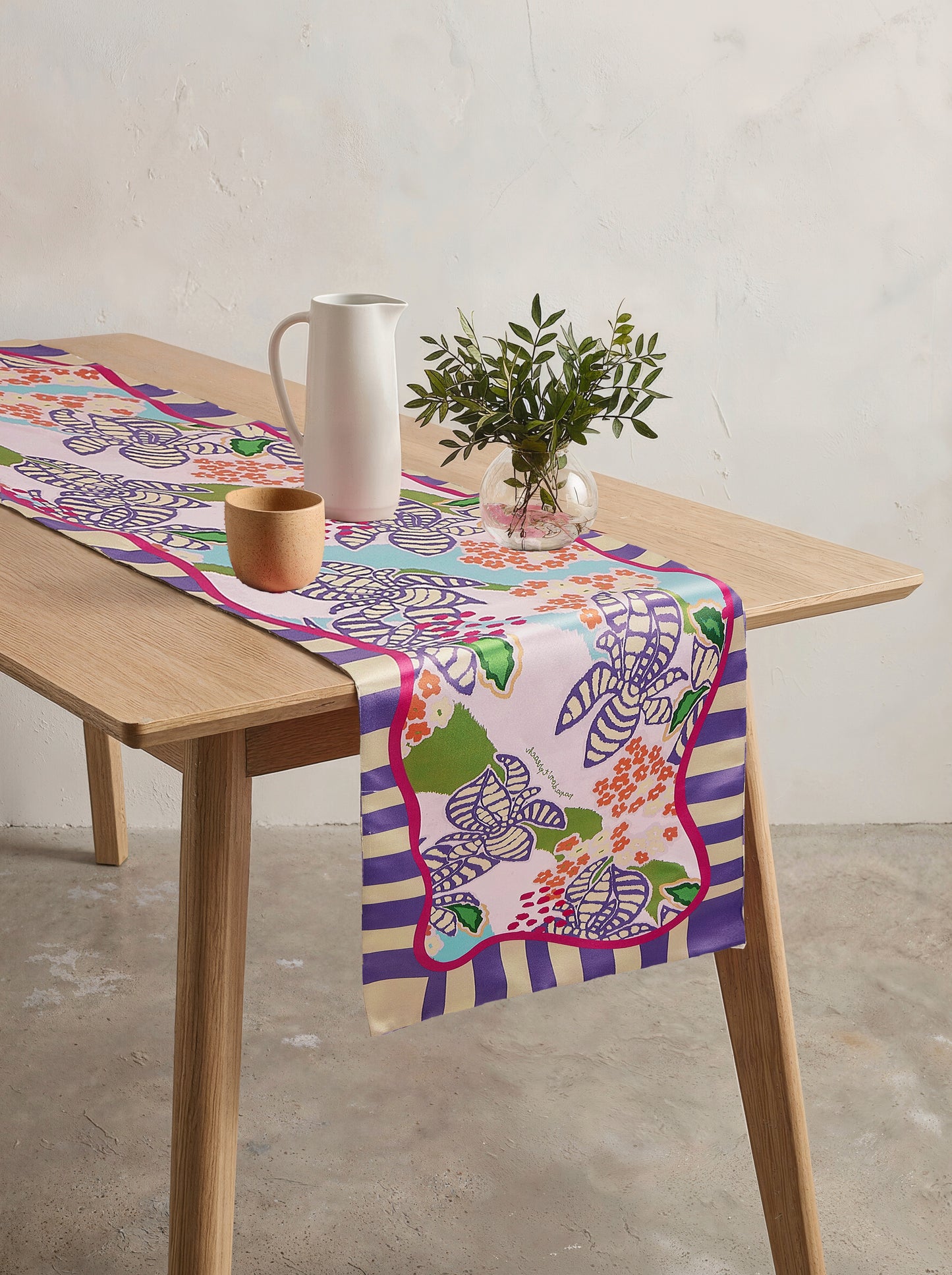 Jungle Jive Table Runner